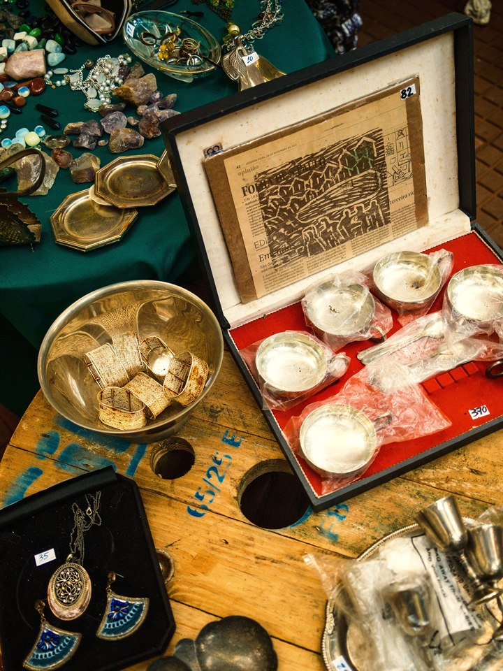 Wertvolle Fundstücke aus einer Räumung – Silber, Schmuck und Sammlerstücke